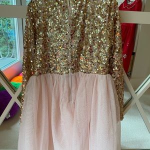 Cat and Jack girls size 6x pink and gold sequin dress.